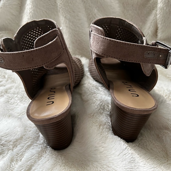 Unisa Tan Mule Sandals | size 8 - Picture 4 of 6